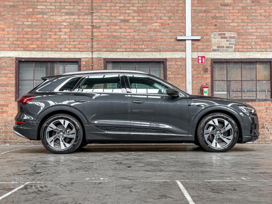 Audi E-tron 50 quattro Business edition 71 kWh 313pk 2020 (Origineel-NL+ 1e eigenaar), J-695-PX
