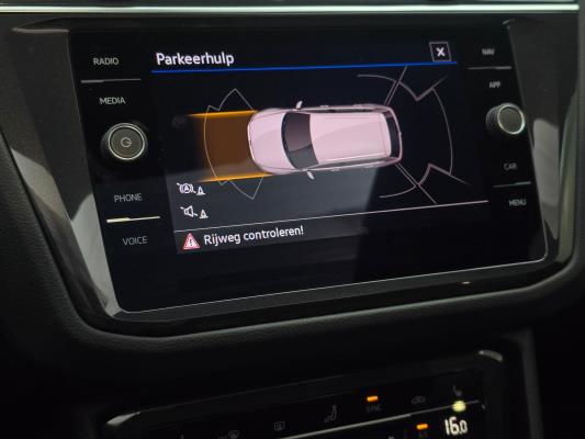 Volkswagen Tiguan R-Line Business 1.5 TSI 150pk 2022 (Origineel-NL), P-973-DF