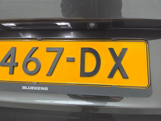 Volvo V60 T6 Recharge R-Design 2.0 AWD 398pk 2022 (Origineel-NL), P-467-DX