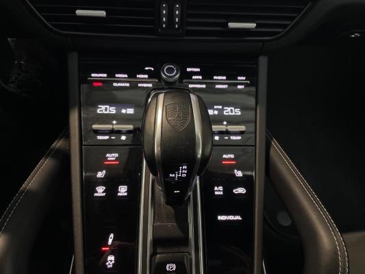 Porsche Cayenne Coupé Turbo S E-Hybrid 4.0 685pk 2020 (Origineel-NL), J-013-TK