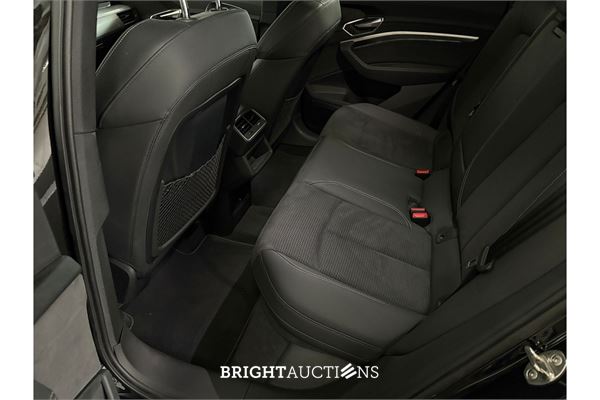 Audi e-tron 55 S edition Quattro 95 kWh 2022 (Origineel-NL), R-116-DL