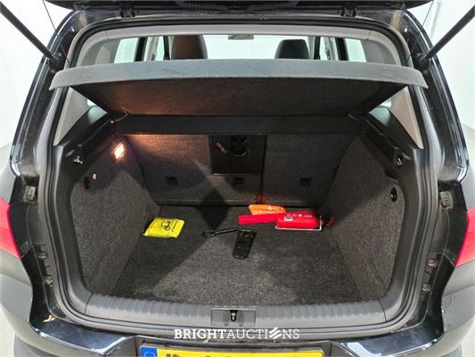 Volkswagen Tiguan Connected Series 1.4 TSI 125pk 2016, R-465-XL