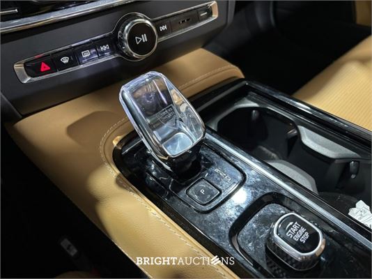 Volvo V90 T6 Plug-in Hybrid Ultimate Bright 2.0 AWD 398pk 2023 (Origineel-NL), X-873-GN