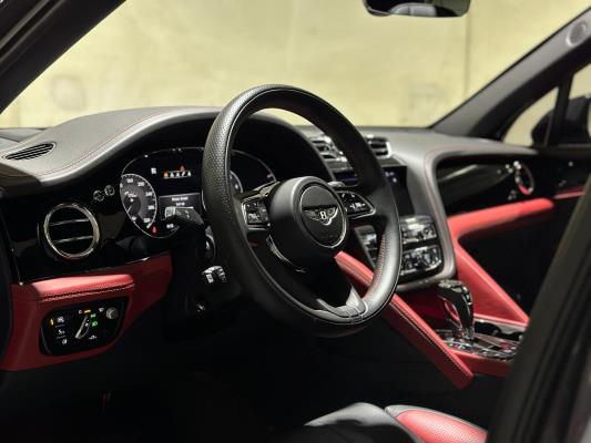 Bentley Bentayga 4.0 V8 S 549pk 2022 (Origineel-NL), P-719-VF