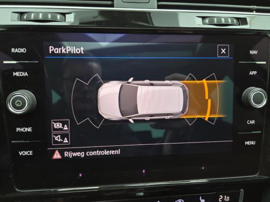 Volkswagen Golf Highline Business R 1.5 TSI 150pk 2017, GZG-30-F