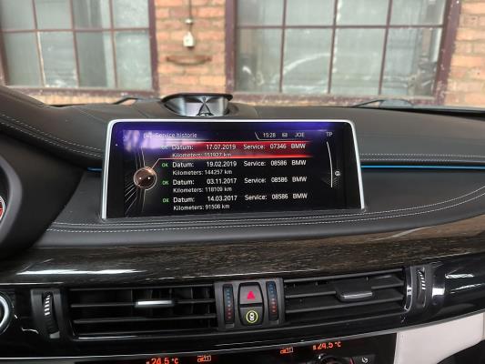 BMW X6 M50d 3.0 M-Sport 381pk 2015 F16 (Origineel-NL), 4-ZTN-33