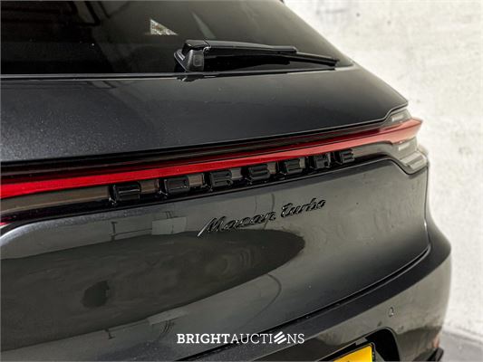 Porsche Macan Turbo 2.9 V6 441pk 2020, J-177-TT