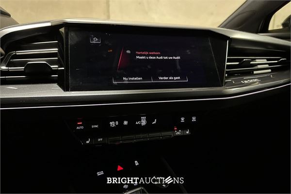 Audi Q4 Sportback e-tron 40 Launch edition S Competition 77 kWh 204pk 2021 (Origineel-NL), N-622-TH
