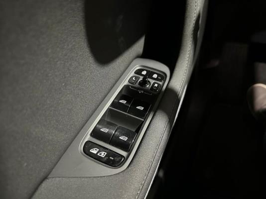 Polestar 2 Standard Range Single Motor 63kWh 224pk 2022 (Origineel-NL), P-005-DD