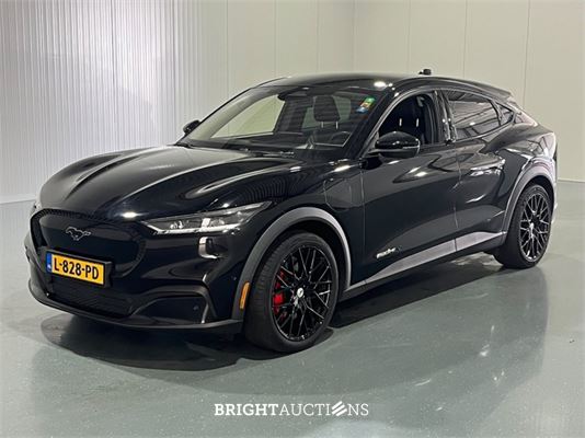 BRIGHT AUCTIONS: Luxury, Premium Daily Driver & Electric Vehicle Auction