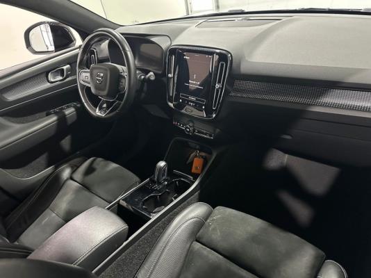 Volvo XC40 Recharge P8 R-Design Warmtepomp AWD 408pk 2021 (Origineel-NL), L-701-DV