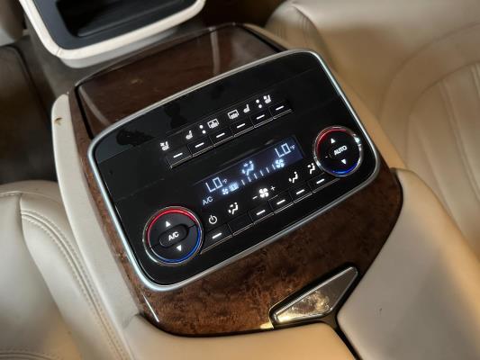 Maserati Quattroporte SQ4 410PK 2014