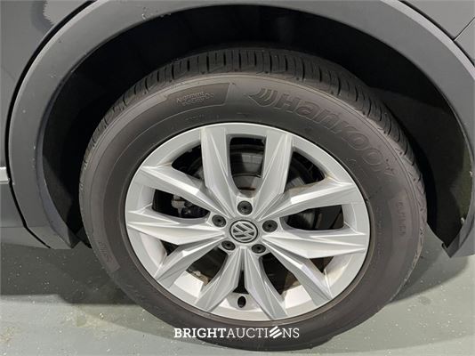 Volkswagen Tiguan ACT Highline 1.5 TSI 150pk 2020 (Origineel-NL), J-230-BK