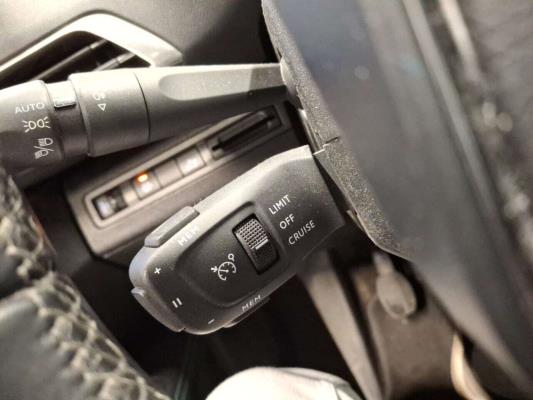 Peugeot 5008 Pt Blue Lease Allure 7P 1.2 131pk 2021 (Origineel-NL), L-687-KX