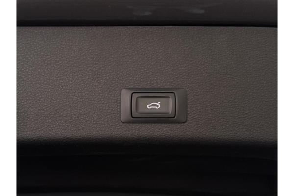 Audi e-tron 50 Launch edition plus Quattro 71 kWh 313pk 2020 (Origineel-NL), J-383-NL