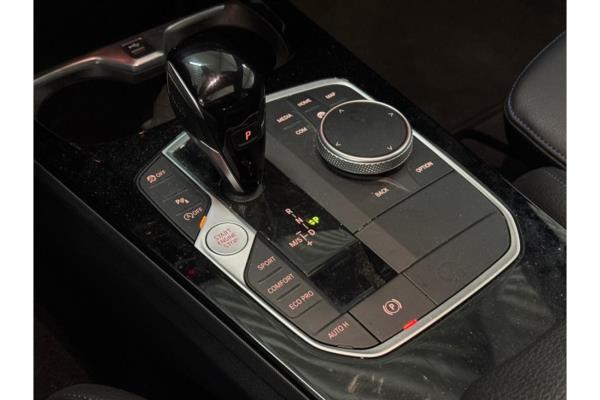 BMW M135 i Business Edition xDrive 306pk 2021 (Origineel-NL) 1-Serie, N-977-HZ