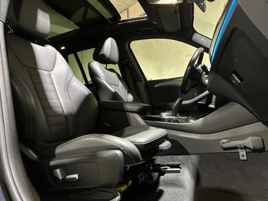 BMW iX3 High Executive 80 kWh 286pk 2021 G08 (Origineel-NL + 1e Eigenaar), N-444-RG