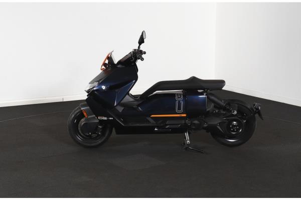 BMW Other CE 04 42pk 2025, 68-MX-BG