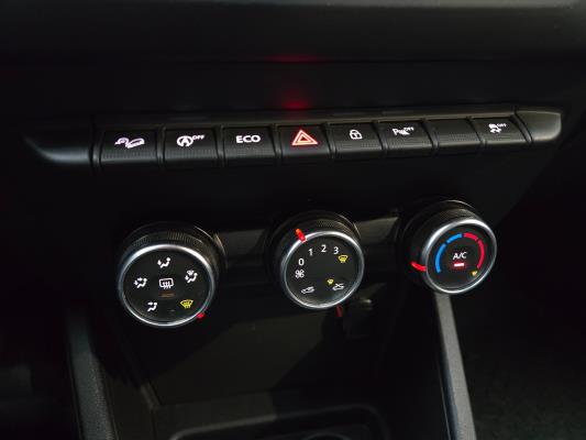 Dacia Duster SCe Comfort 1.6 114pk 2019 (Origineel-NL), XT-931-R