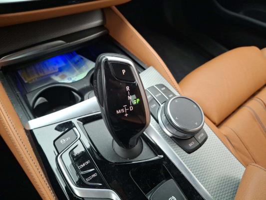 BMW 530e Iperformance M Sport 296pk 2020 (Origineel-NL) 5-Serie, H-241-LG