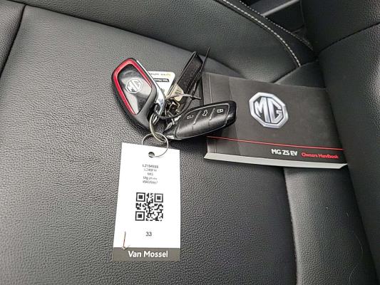 MG Zs Ev Luxury 45 kWh 143pk 2021 (Origineel-NL), L-248-FH