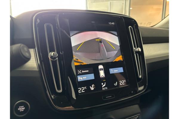 Volvo XC40 T2 Momentum Business 1.5 129pk 2022 (Origineel-NL), P-731-XB