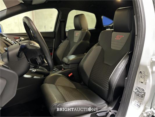 Ford Focus 2.0 EcoBoost ST-2 250pk 2013, G-282-BN