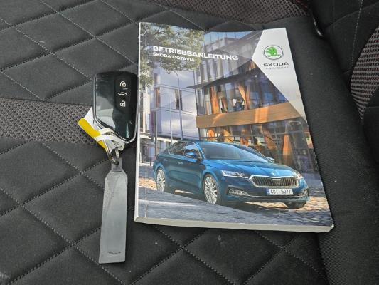 Škoda Octavia Combi iV RS 2.0 TSI 245pk 2021, R-156-SR