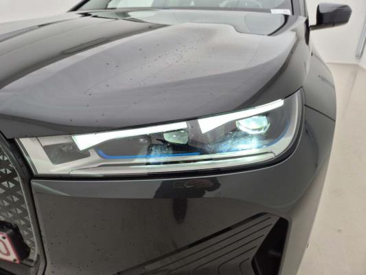 BMW iX xDrive40 272pk 2023, 2DHA020