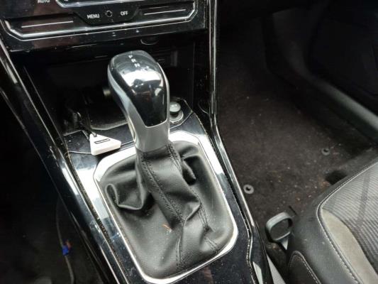 Volkswagen T-Roc R-Line Business 1.5 TSI DSG 150pk 2023 (Origineel-NL), S-317-PJ