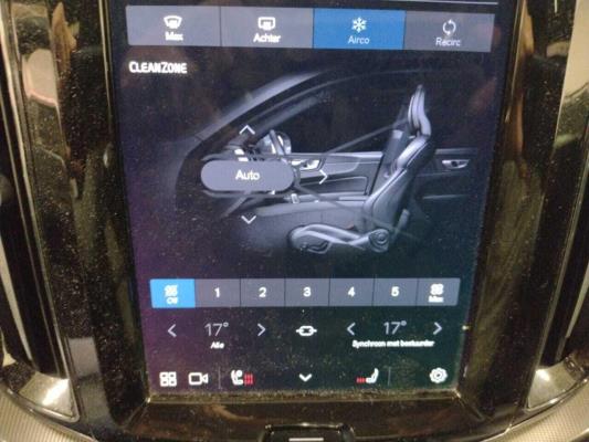 Volvo XC60 T6 PHEV Ultimate Dark 2.0 AWD 253pk 2023