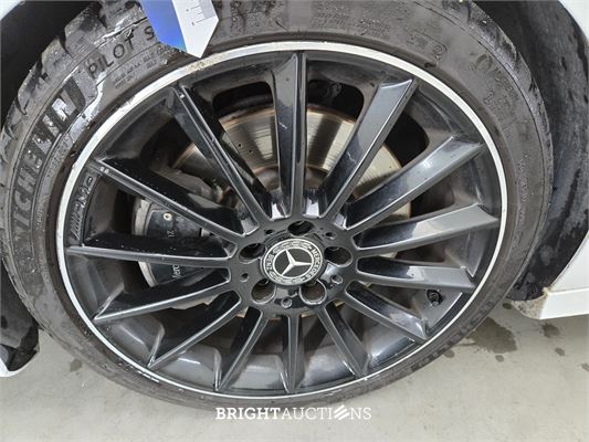 Mercedes-Benz A250 Premium Plus 225pk 2019 A-klasse, GHN-80-R
