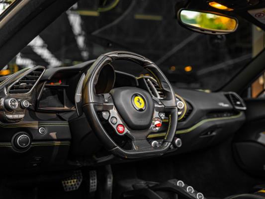 Ferrari 488 Spider HELE 3.9 V8 -Full Carbon- 670pk 2018, GFG-98-P
