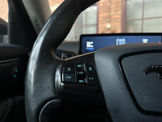 Ford Mustang Mach-E RWD 75 kWh 269pk 2021 (Origineel-NL + 1e eigenaar), N-361-JS