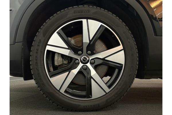 Volvo XC40 Recharge P8 R-Design AWD 408pk 2021 (Origineel-NL), L-682-DV
