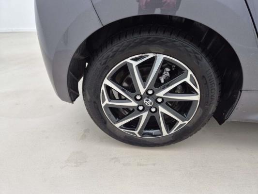 Toyota Yaris Vvt-I HYBRID Lounge 1.5 92pk 2021