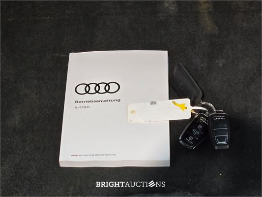 Audi e-tron 55 advanced Pro Line Plus Quattro 95 kWh 409pk 2018, J-305-VF