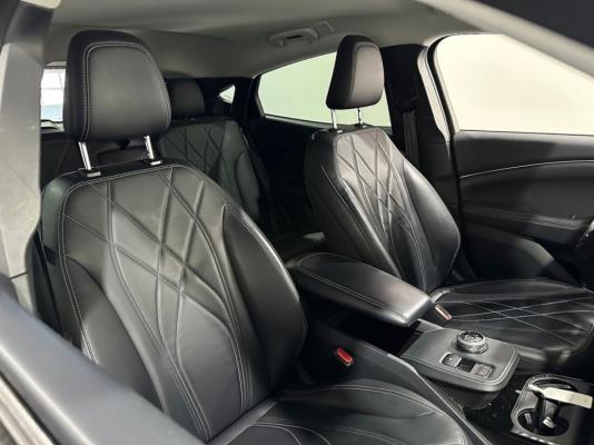 Ford Mustang Mach-E RWD 75 kWh 269pk 2021 (Origineel-NL), N-782-JV