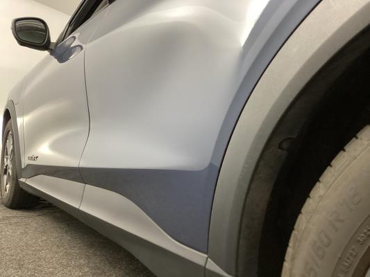 Ford Mustang Mach-E Extended RWD 98 kWh 286pk 2021 (Origineel-NL), L-647-PT