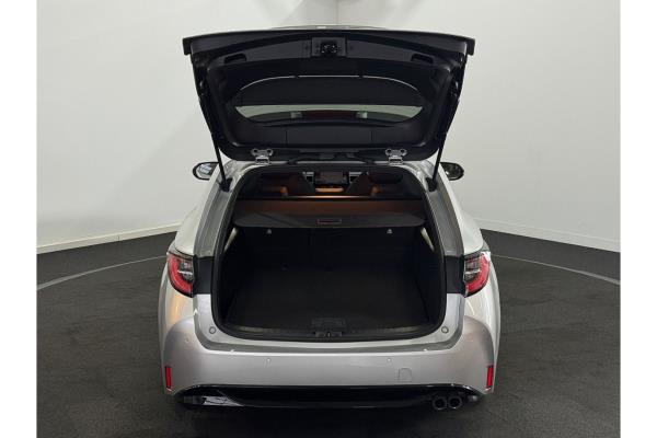 Toyota Corolla Touring Sport Hybrid GR-Sport 2.0 261pk 2021 (Origineel-NL), K-880-PR