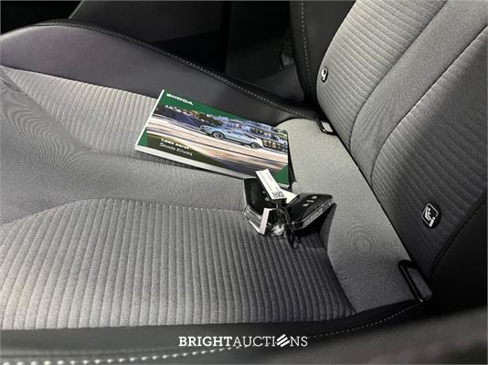 Škoda Enyaq 60 Business Edition 179pk 2024 (Origineel-NL), Z-104-PX