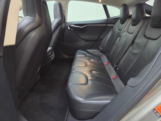 Tesla Model S Base 333pk 2015, GGD-49-B