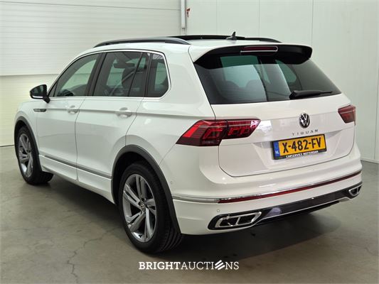 Volkswagen Tiguan R-Line Business 1.5 TSI 150pk 2022, X-482-FV