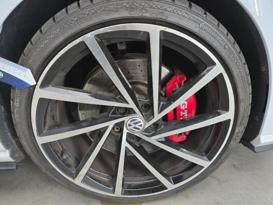 Volkswagen Golf GTI Performance 2.0 TSI 245pk 2017, L-416-LR