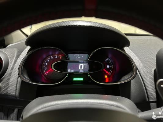 Renault Clio 1.6 R.S. Trophy 220pk 2015, K-787-PD