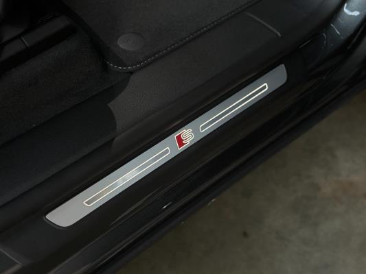 Audi Q8 55 TFSIe Quattro 3.0 V6 S-Line -NIEUW- 394PK 2025 Plug-In Hybrid (Fabrieksgarantie)