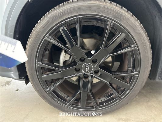 Audi Q2 35 S Edition TFSI 150pk 2022 (Origineel-NL), R-815-HB