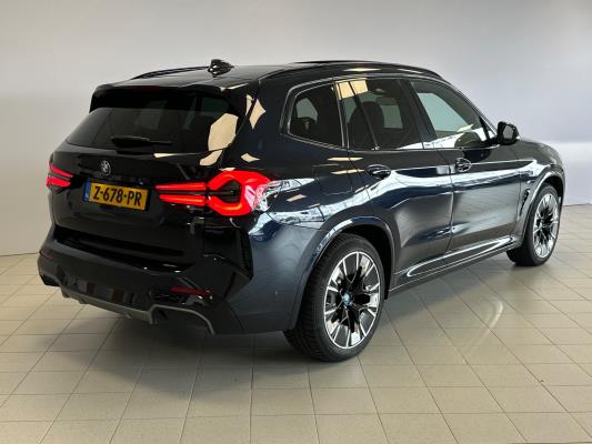 BMW iX3 High Executive Edition 80 kWh 286pk 2024 (Origineel-NL), Z-678-PR
