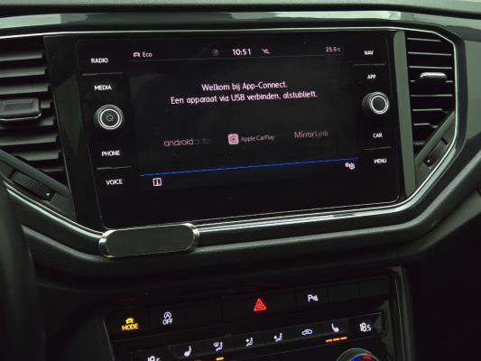 Volkswagen T-Roc Sport Business R 1.5 TSI 150pk 2019, L-422-GX