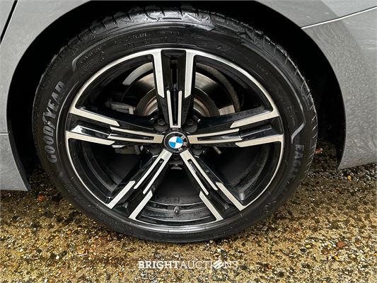 BMW 320d Touring M Soprt 190pk 2023 3-serie (Origineel-NL + 1e eigenaar), T-274-GG